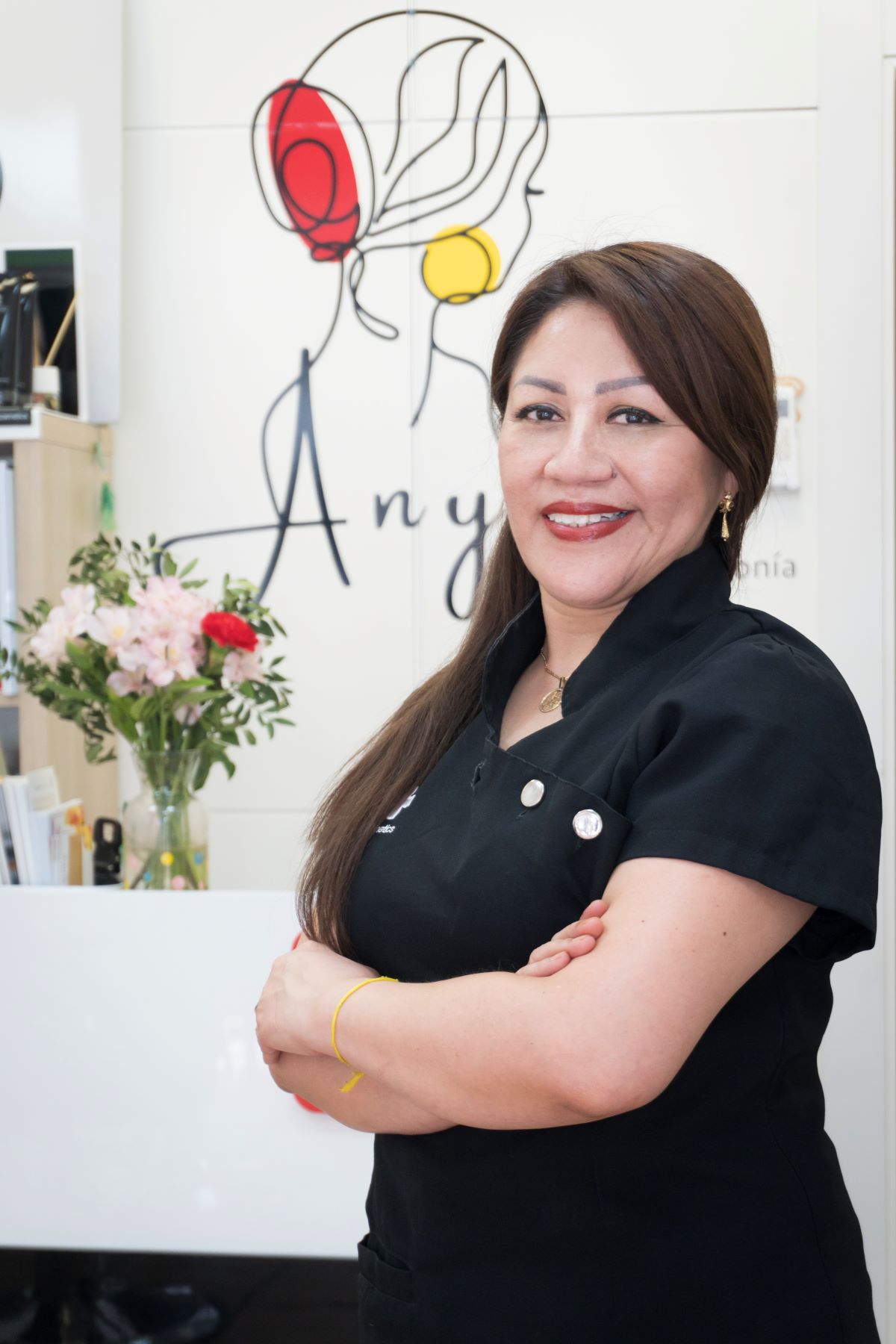 Especialista en belleza en el centro de estética Anylu en Madrid.